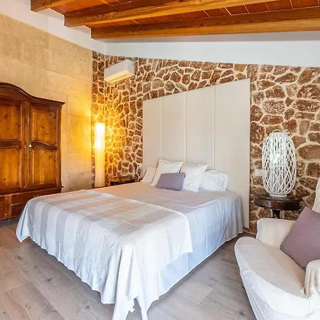 Agueda Villa